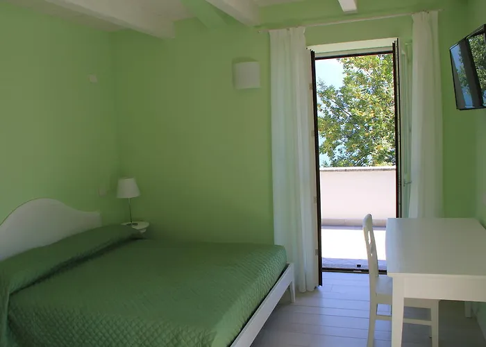 ゲストハウス Carolina